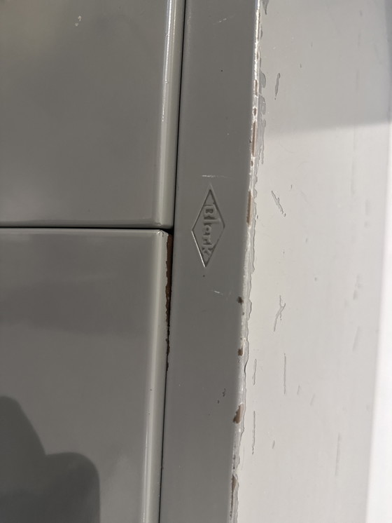 Image 1 of Gispen Stijl Kast Laag con ranura