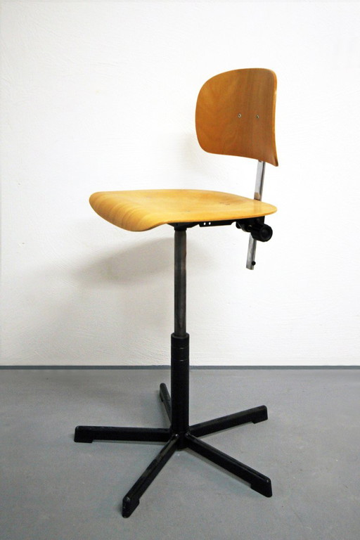 Silla de trabajo SCORE – draaistoelen, Wood (photo 2 of 10)