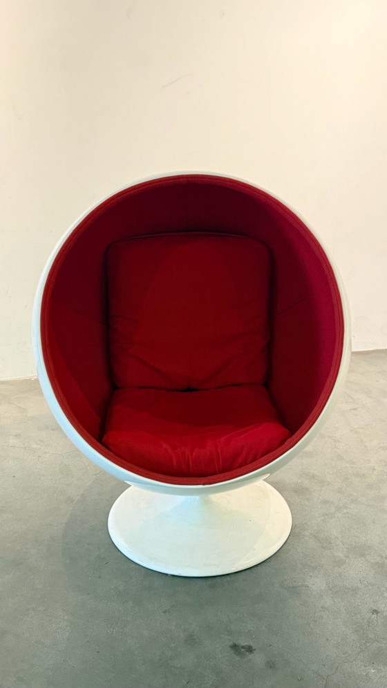 Ball chair attributed to Eero Aarnio – Armchairs, Textile, Fiberglass (photo 2 of 6)