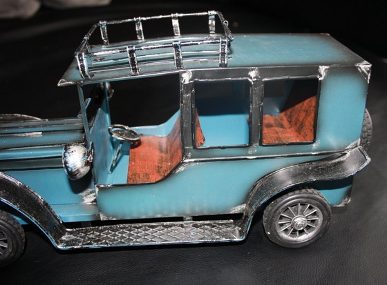 Image 1 of Metall-Oldtimer Modellauto – 37 cm – mit Originalverpackung – Handgefertigtes Nostalgie-Deko-Modell