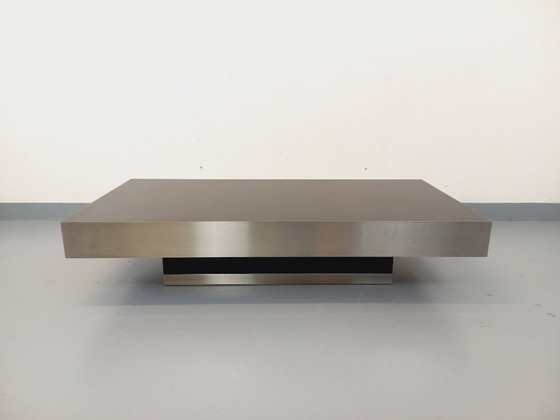 Image 1 of Vintage Willy Rizzo salontafel uit de jaren 70, gemaakt van geborsteld aluminium en zwart laminaat.
