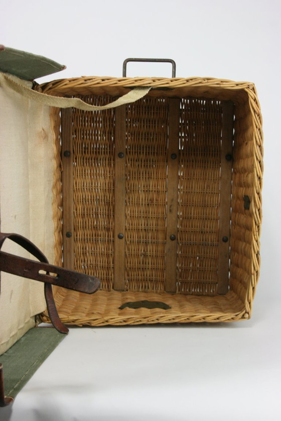 Een proviandmand van wilgentakken en canvas – Opbergkast, Leather, Metal (photo 6 of 12)
