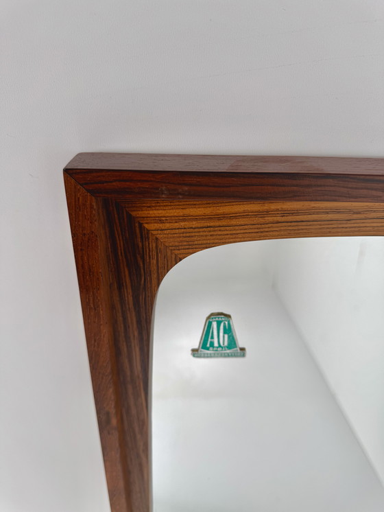 Image 1 of Specchio da parete in palissandro danese: eleganza scolpita di metà secolo