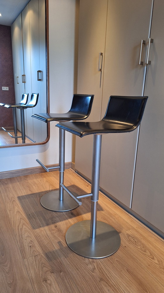 Image 1 of Due sgabelli da bar Lapalma