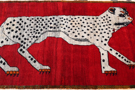 Image 1 of Gabbeh Shiraz Nomadenteppich Mit Tiger-Motiv – 227 x 131 cm
