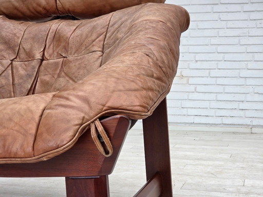 Anni '70, design norvegese di Jan Erik Lindgren, modello di poltrona "Amazon".