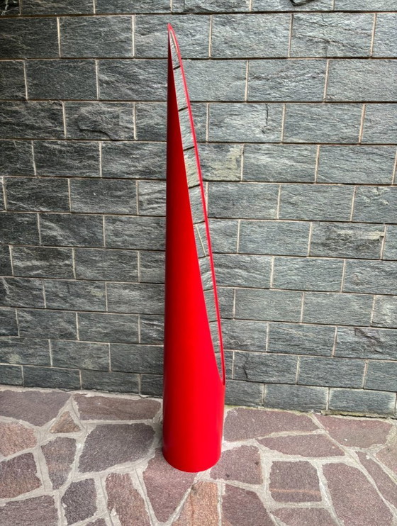 Image 1 of Modèle de miroir à ongles et de rouge à lèvres