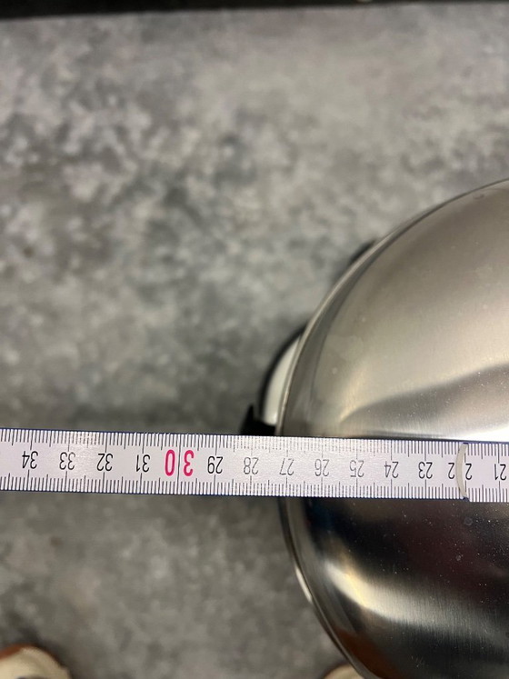 Image 1 of Poubelle Vipp