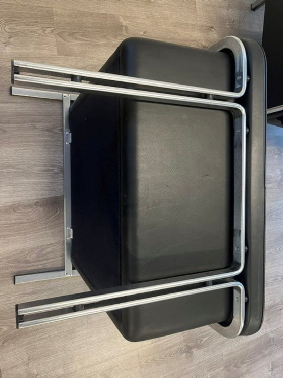 Image 1 of 2 Alfred Kill Int Lounge Chair By HB zwart leren stoelen