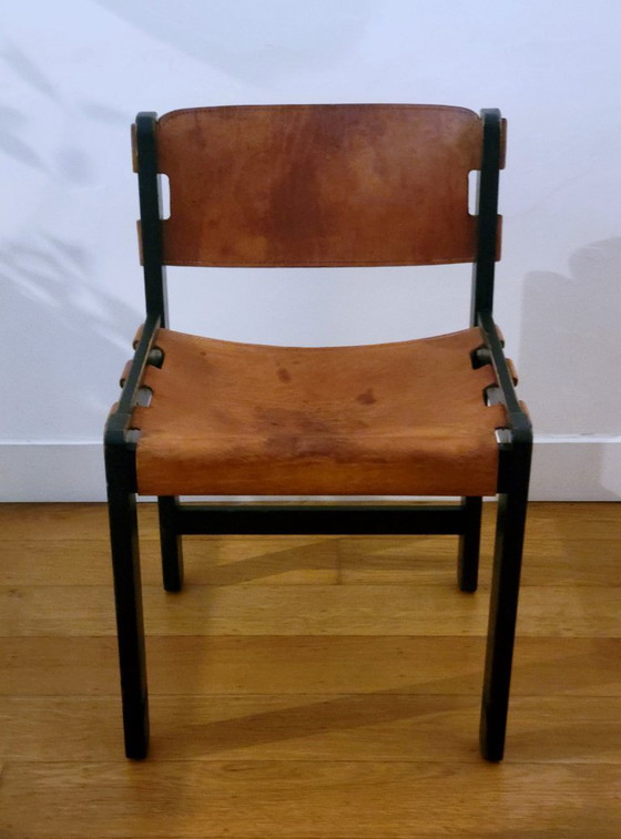Set of four Brutalist chairs in black beech wood and saddle leather, Netherlands 1970 – Dining chairs (photo 7 of 12)