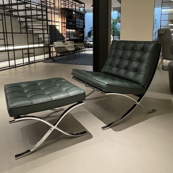 Image 1 of Knoll Set Barcelona New-Never Used Black Leather Design by Ludwig Mies Van Der Rohe and Lilly Reich 1929