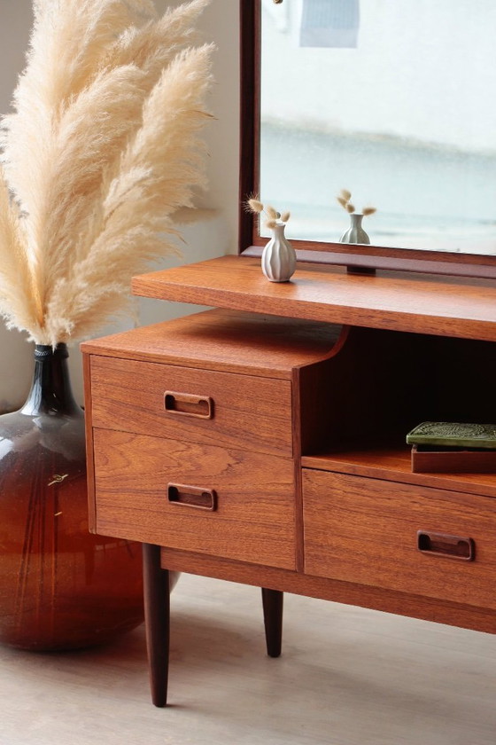 Image 1 of Toletta inglese vintage degli anni '60 – Design di metà secolo