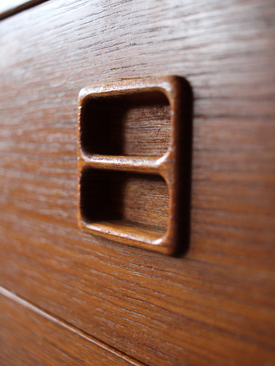 Image 1 of Cassettiera danese vintage in teak