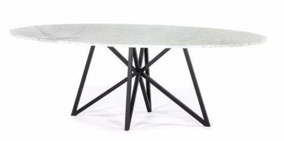 Image 1 of Mesa de comedor ovalada de mármol – Bianco Carrara – 220x120x2 cm