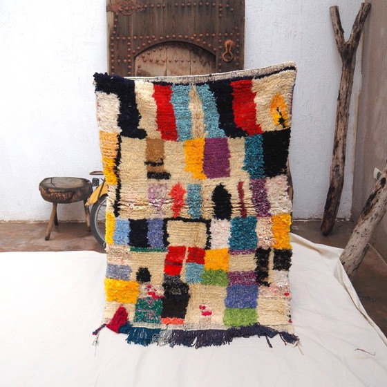 Image 1 of Neuer marokkanischer Azilal-Teppich 'Daliah' | Handgewebter Berberteppich | 135 × 102 cm