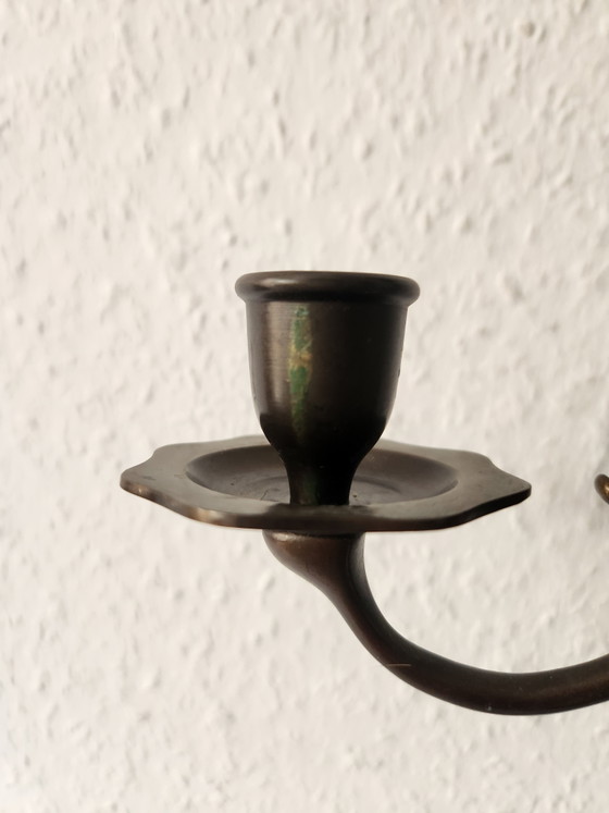 Candelabro antiguo de 3 brazos, bronce macizo, forjado a mano, estilo barroco. – Percheros, Metal, Bronze (photo 11 of 15)