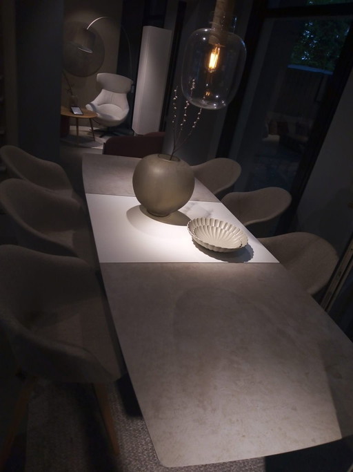 Alicante extendable dining table