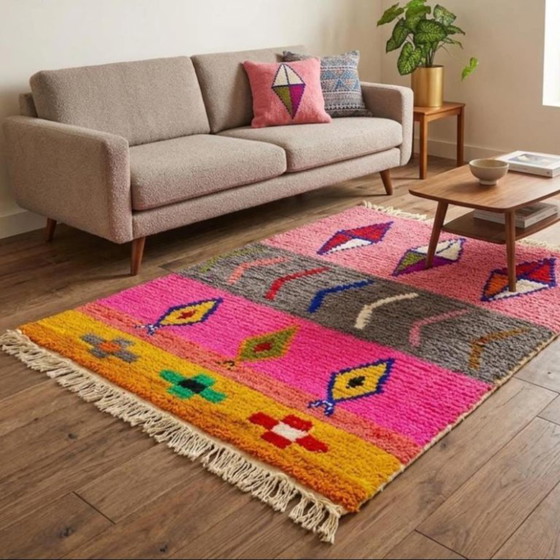 Image 1 of Alfombra marroquí hecha a mano de 250 cm x 150 cm.