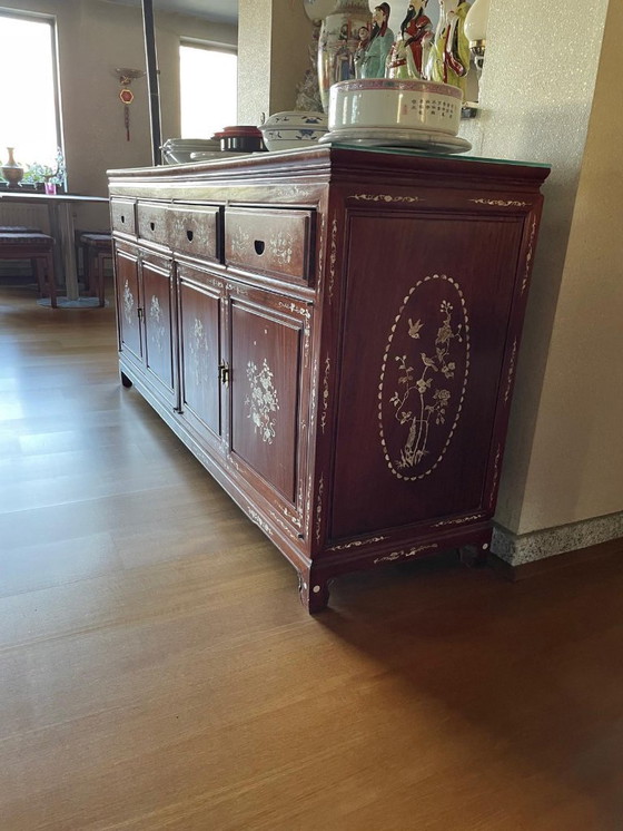 Image 1 of Aparador chino de palisandro macizo