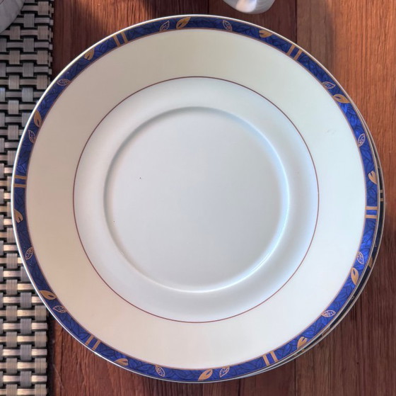 Image 1 of Service de table Guy Degrenne. 117 pièces, complet. Porcelaine de Limoges. Neuf.