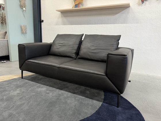 Image 1 of Canapé 2 places Jori Longueville en cuir noir