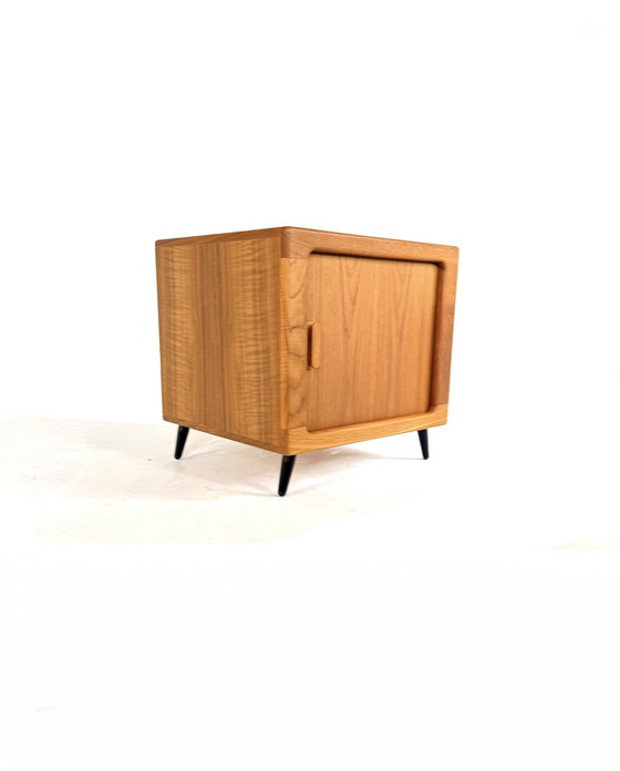 Image 1 of Armadio vintage danese con ante scorrevoli, Silkeborg Møbelfabrik '80