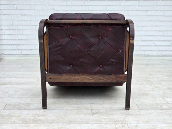 Image 1 of Jaren 70, Scandinavische fauteuil, bruin meubelleer, gebogen hout.