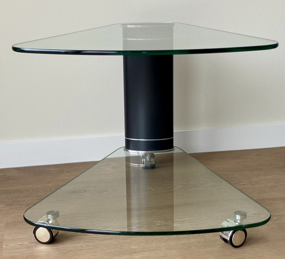 Image 1 of Stressless (Ekornes) Beistelltisch aus Glas auf Rollen