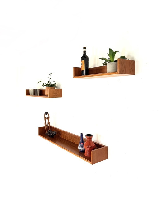 Set of 3 vintage floating wall shelves '60