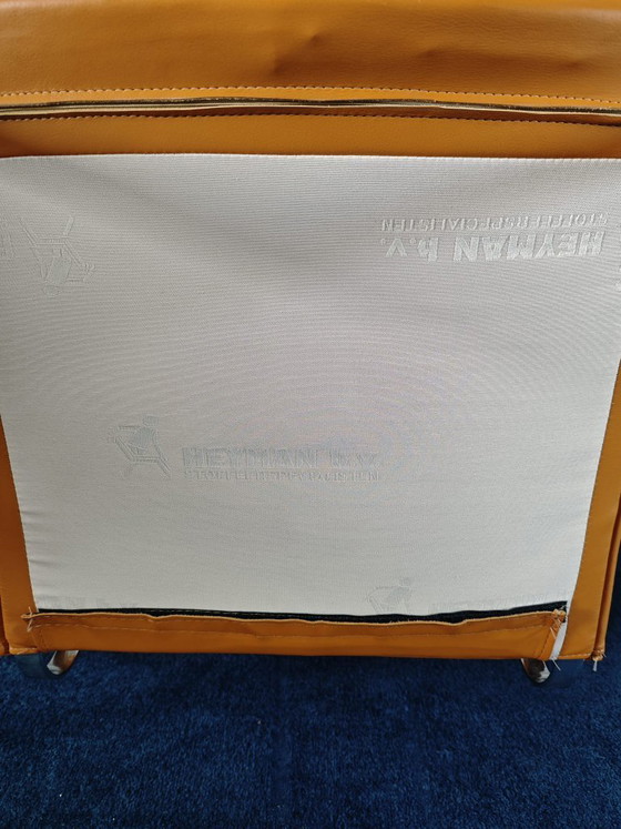 Heyman Bv Stoffeerders Lederen Stoelen – Heyman B.V., Eetkamerstoelen, Leather, Metal (photo 5 of 5)