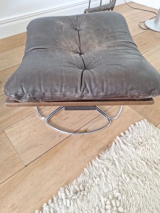 Image 1 of Originele Falcon Chair & Ottoman – Sigurd Ressell (Zeldzame Chromen Spakenvoet)