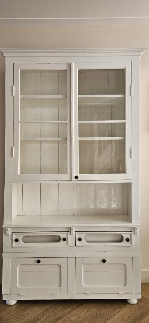 Armoire de magasin blanche