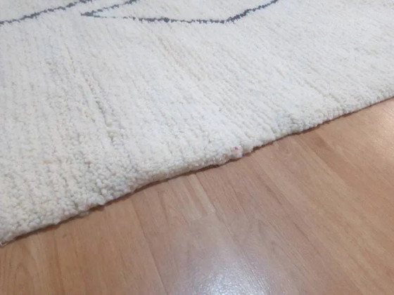 Handwoven Moroccan rug - Berber design - handmade in wool - 252 x 146 cm – Rugs & carpets, Cotton (photo 7 of 10)