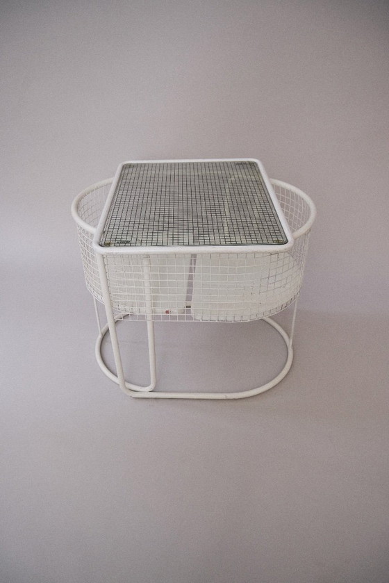 Image 1 of Emu table and chair set