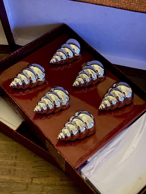 Image 1 of Set of 12 vintage shell-shaped place card holders