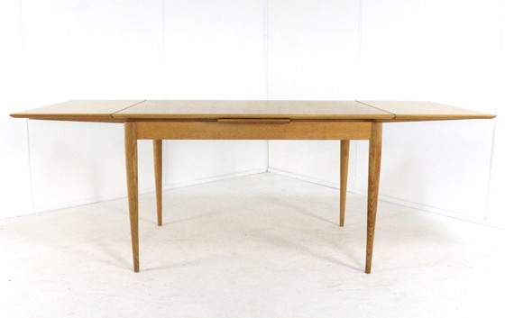 Image 1 of Table de salle à manger rectangulaire extensible « Embsen » vintage