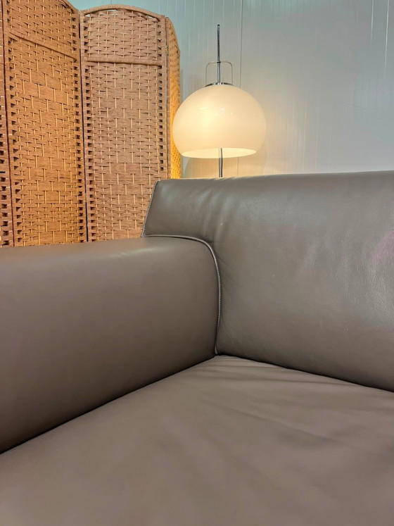 Image 1 of Design on Stock Bloq Hoekbank Leer Taupe Goede Staat