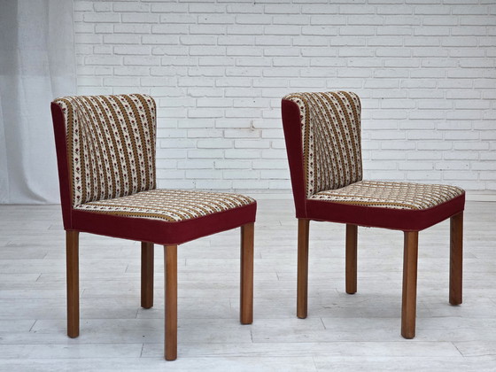 Image 1 of 1960s, set de 2 fauteuils danois, tissu traditionnel danois en laine tissée, pieds en bois de frêne.