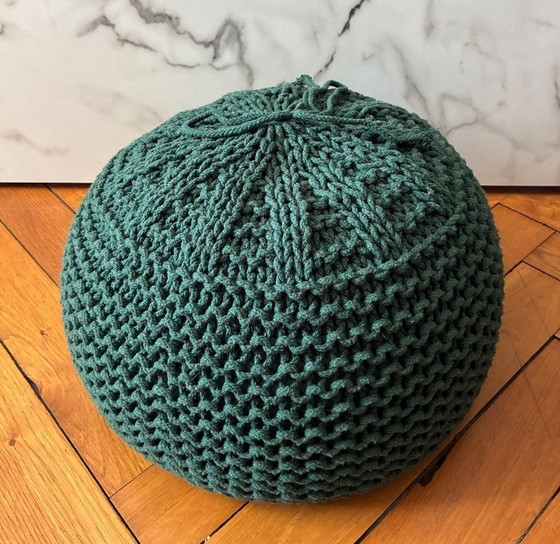 Image 1 of Pouf tricot rond