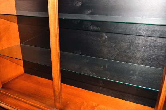 Buffet vaisselier en bois de cerisier massif 138 x 199 x 45 cm – Glass, Metal (photo 6 of 8)