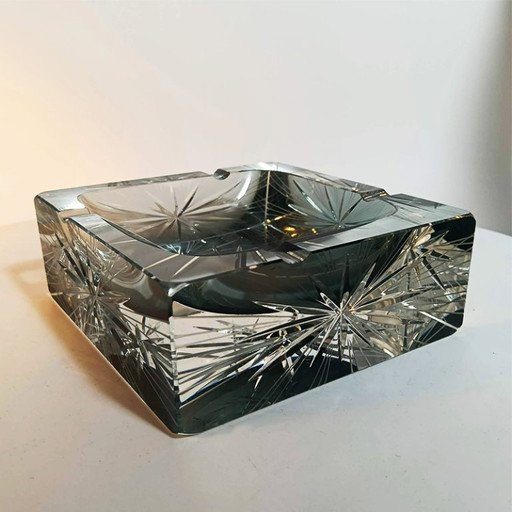 Cendrier ou vide-poches carré, grand modèle rare des années 1970, en verre de Murano, signé Mandruzzato. 14 cm / 5,51 pouces