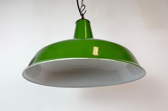 Lámpara colgante industrial de esmalte verde de Jackson Electrical Co., década de 1960 – Lámparas colgantes (photo 8 of 18)