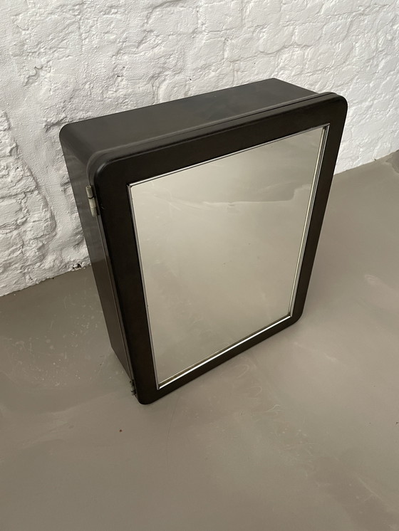 Image 1 of Vynco Luxe bakeliet jaren 60 spiegelkastje