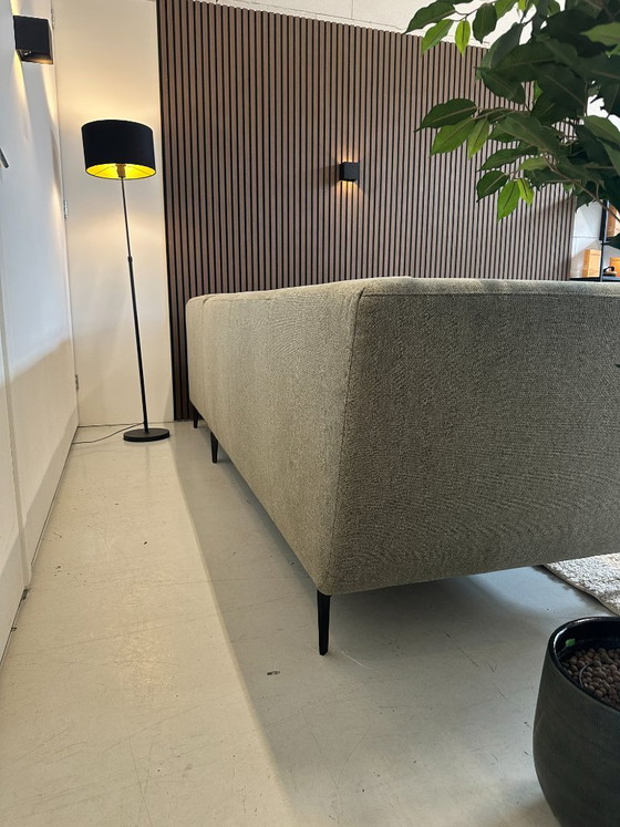 Image 1 of Moss green sample sofa in mint condition, 274x220 cm