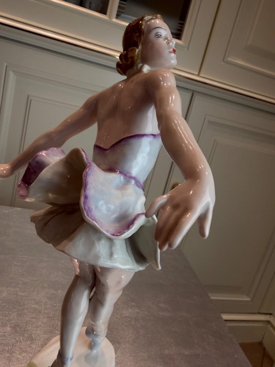 Image 1 of Rosenthal Kunstabteilung Selb „Marianne Simson“ – Lore Friedrich-Gronau – Modell 1737 – Entwurf 1941 – Sammlerstück