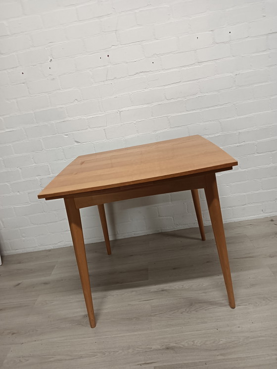 Image 1 of Extendable table