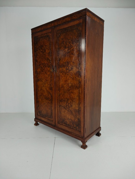 Image 1 of Bellissimo armadio in radica di noce in stile Art Déco inglese di Waring & Gillow – ca. 1900-1932
