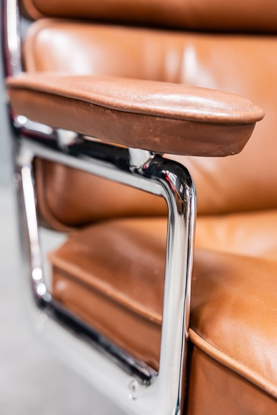 Image 1 of Eames ES108 lobby chair, 80’s
