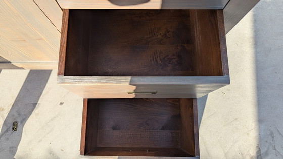 Image 1 of Buffet en bois massif