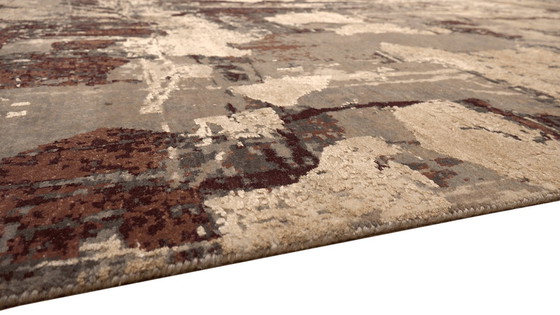 Image 1 of Avant Garde Autumn Design 03330